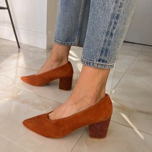Burnt orange suede Seychelles block heel shoes